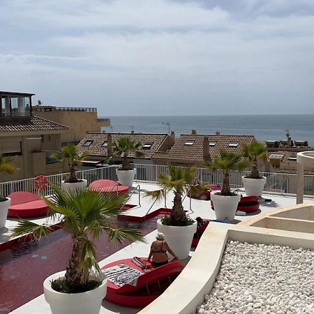 פואנגירולה 2Bedroom Beach Front Unit Wave Collection מראה חיצוני תמונה