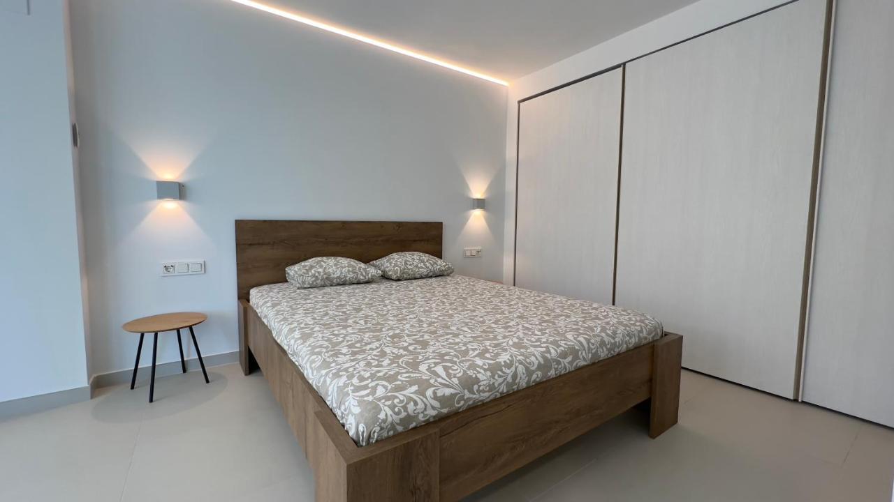 פואנגירולה 2Bedroom Beach Front Unit Wave Collection מראה חיצוני תמונה