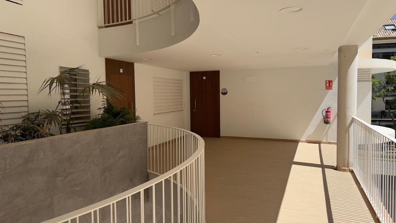 פואנגירולה 2Bedroom Beach Front Unit Wave Collection מראה חיצוני תמונה